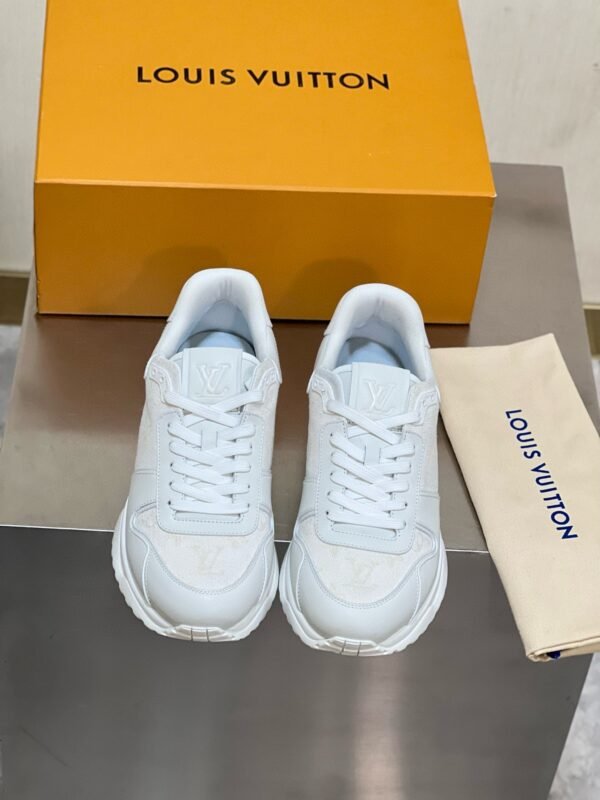Louis Vuitton Casual Sneakers/White - Image 6