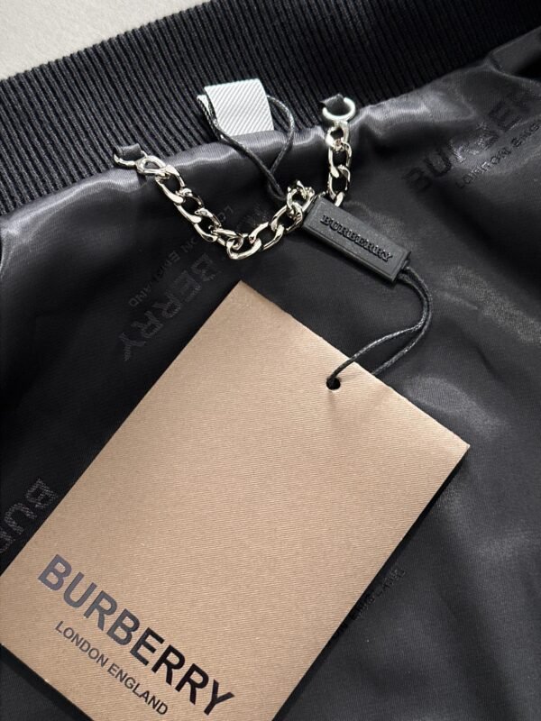 Burberry 2024FW Early Fall New Arrivals  Stand-up collar American vintage price jacket - Image 8