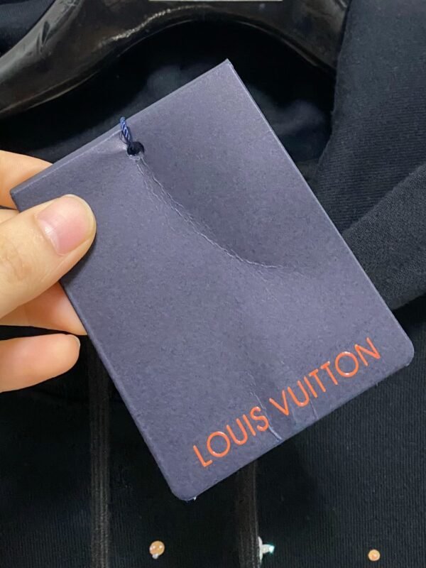 Louis Vuitton Fall/Winter 2024FW Casual Hooded Sweatshirt - Image 7