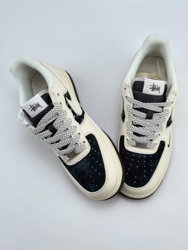 Nike Air Force 1 Low 07 x Stussy White Black - Image 3
