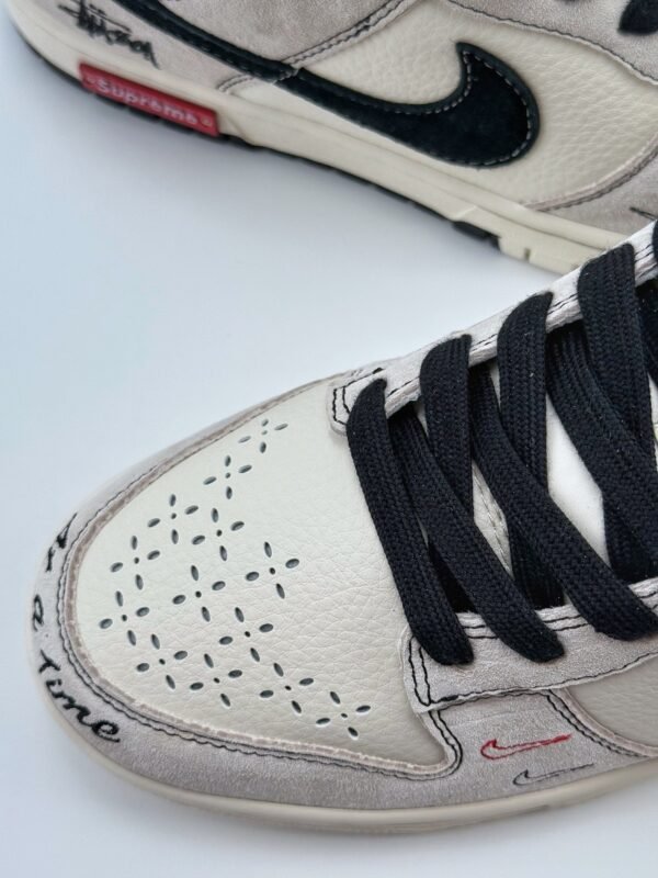 Nike SB Dunk Low x Stussy x Supreme Beige White Black - Image 9