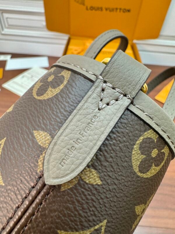 LV BAG - Image 9