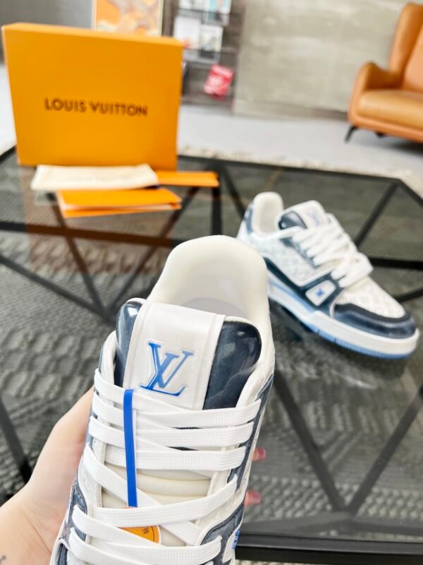 LV Louis Vuitton 🔍 top generation purchase 🇮🇹 Road Fried street couple models 👫 explosive models sports board shoes - Image 8