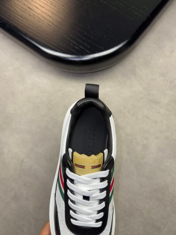 Gucci] Sneakers - Image 2