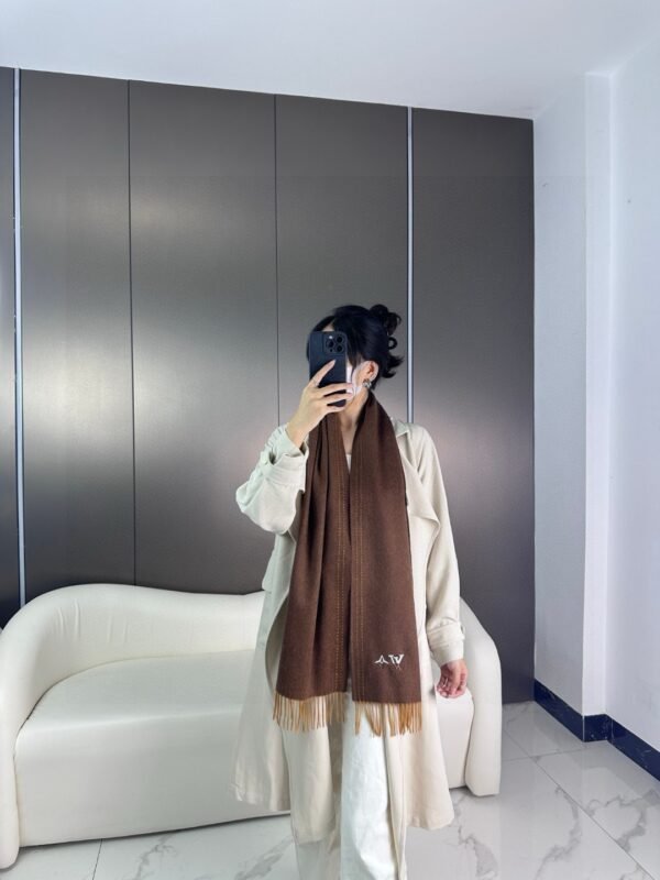 Louis Vuitton Scarf/Brown - Image 2