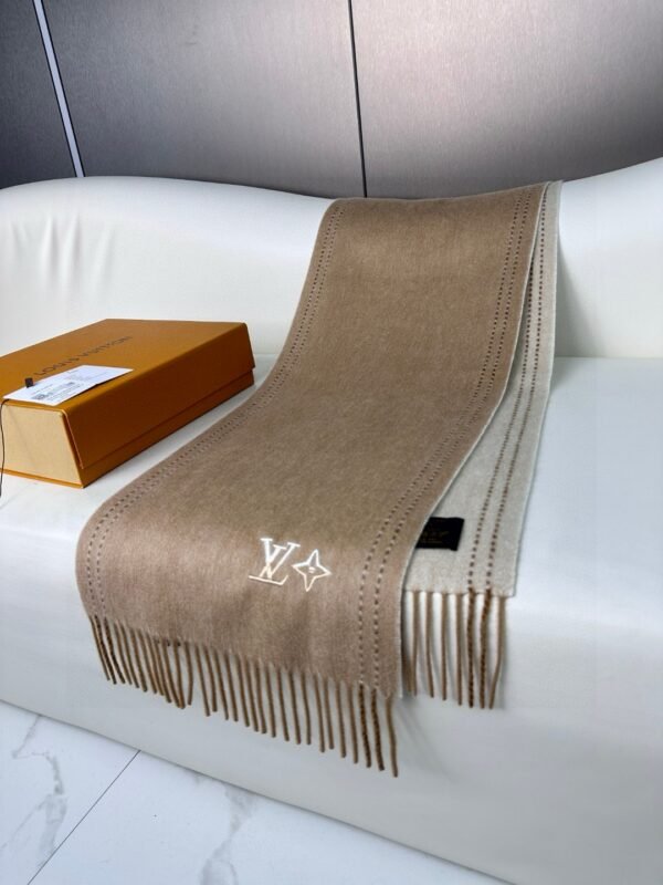Louis Vuitton Scarf/Brown - Image 5