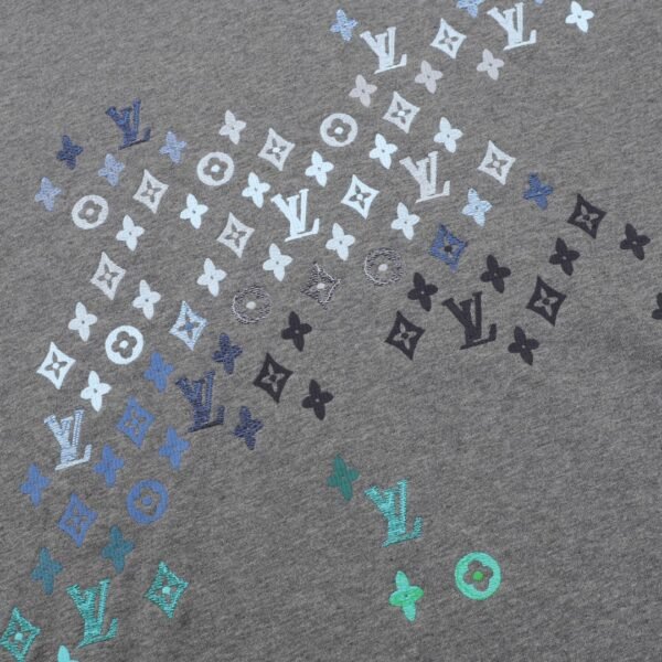 Louis Vuitton 24Fw Embroidered Gradient Old Flower Crew Neck Sweatshirt - Image 2