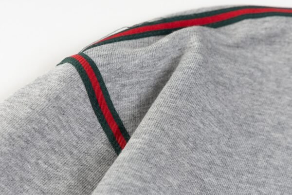 Gucci Celebrities' embroidered hooded sweatshirt with webbing lettering - Image 7