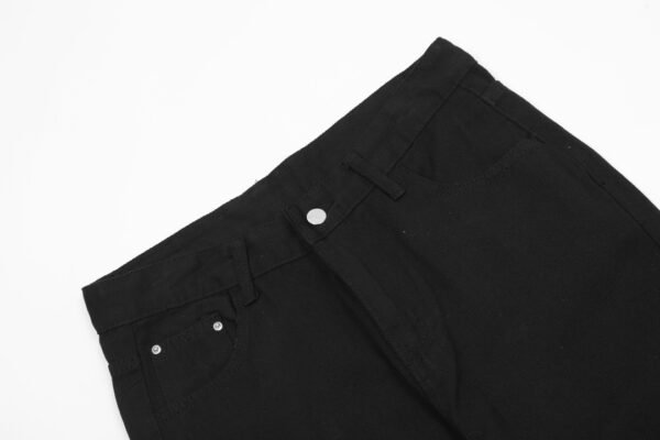 Balenciaga's new loose-fitting jeans - Image 6