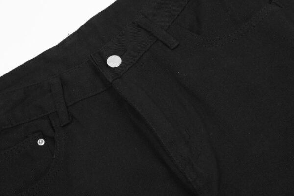 Balenciaga's new loose-fitting jeans - Image 7