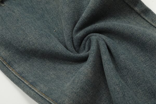 Balenciaga's new loose-fitting jeans - Image 12