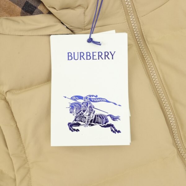 Burberry 24Fw Detachable Sleeve Hooded Down Jacket with Embroidered Cufflinks - Image 6