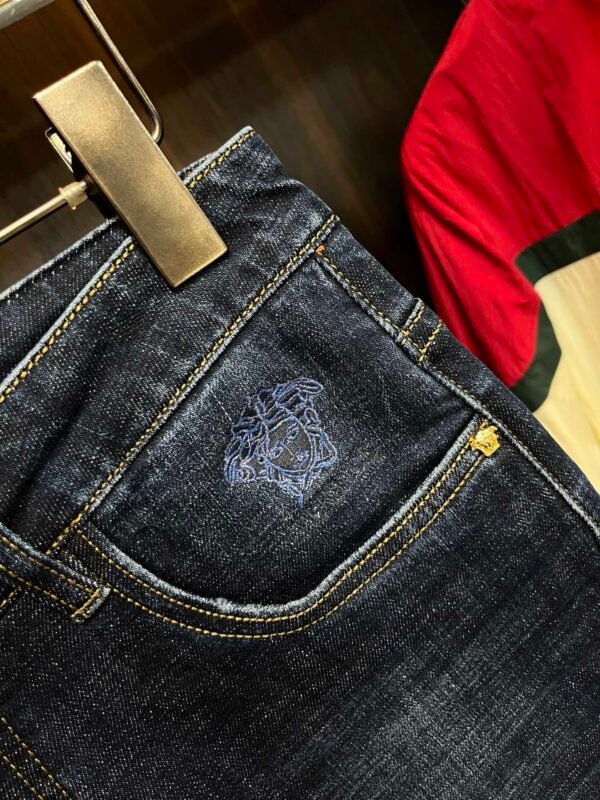 Versace 2024 fall and winter exclusive exclusive new ㊙️ Versace tide men's fashion casual pants - Image 2