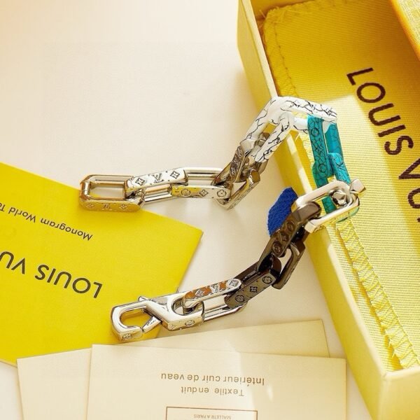 LV Louis Vuitton White and Blue Monogram Chain Bracelet with Complete Package - Image 3