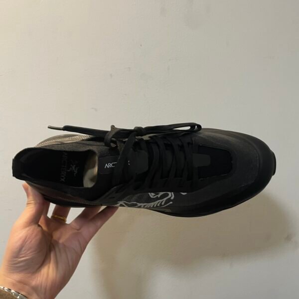 Arcteryx Beginning SYLAN PRO Mid-Top Running Shoes Black - Image 8