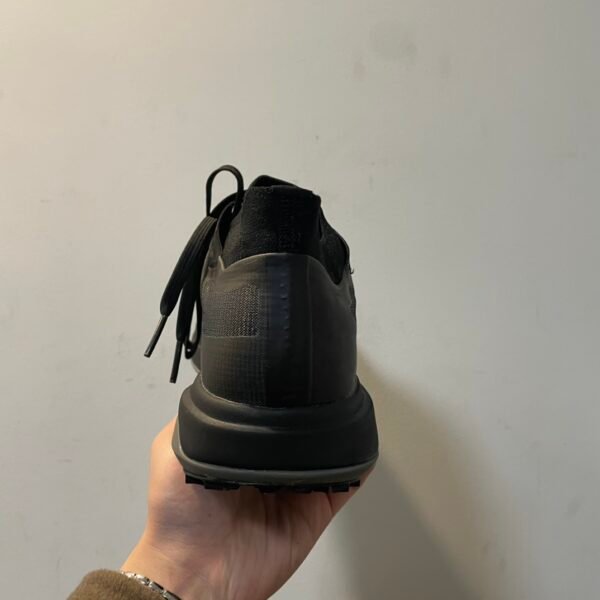 Arcteryx Beginning SYLAN PRO Mid-Top Running Shoes Black - Image 4